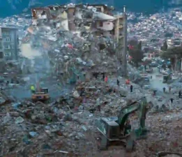 Deprem Felaketi ve Bilim Karşıtlığına İdeolojik Kılıf