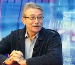 Adnan Taç Sanat Hayatı’nda