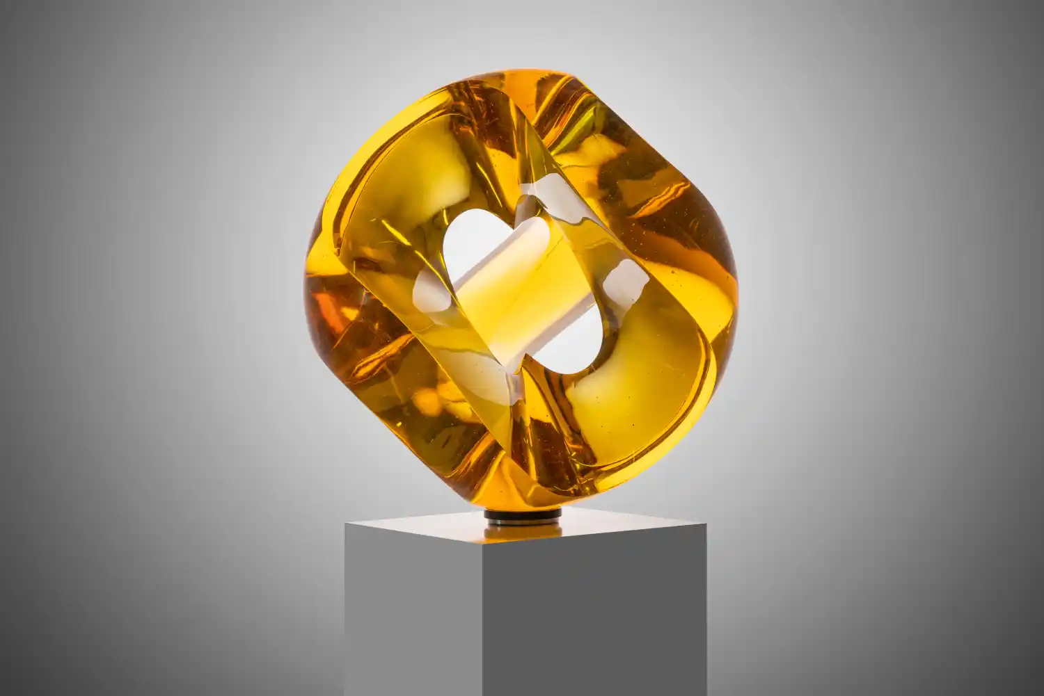 Heart Gold - Vlastimil Beranek (Photo credit-Crystal Caviar)
