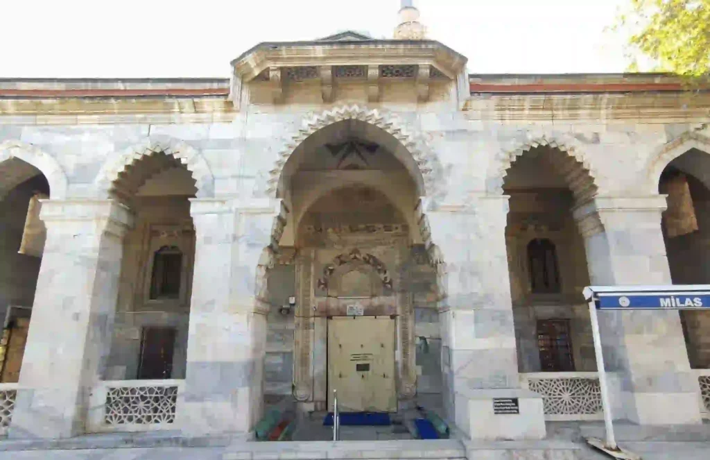 firuz_bey_kursunlu_camii