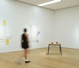 Yasemin Özcan’ın Islak Zemin Sergisi, Arter’de!