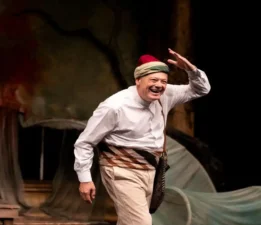 İzmir Şehir Tiyatroları, perdelerini Levent Üzümcü’nün oyunuyla açıyor