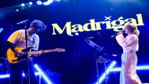 Yıldız Tilbe, geçen gece Bayhan Müzik organizasyonuyla düzenlenen Live From