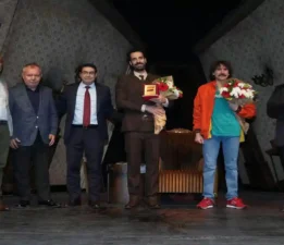 İBB Şehir Tiyatroları 9. Adana Şehir Tiyatroları Festivali’ndeydi