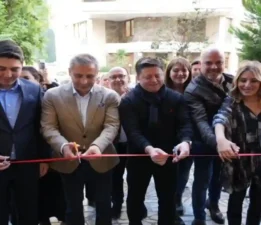 Göztepe Mahallesi Muhtarı Ceren Sille’nin Resim Sergisi Açıldı