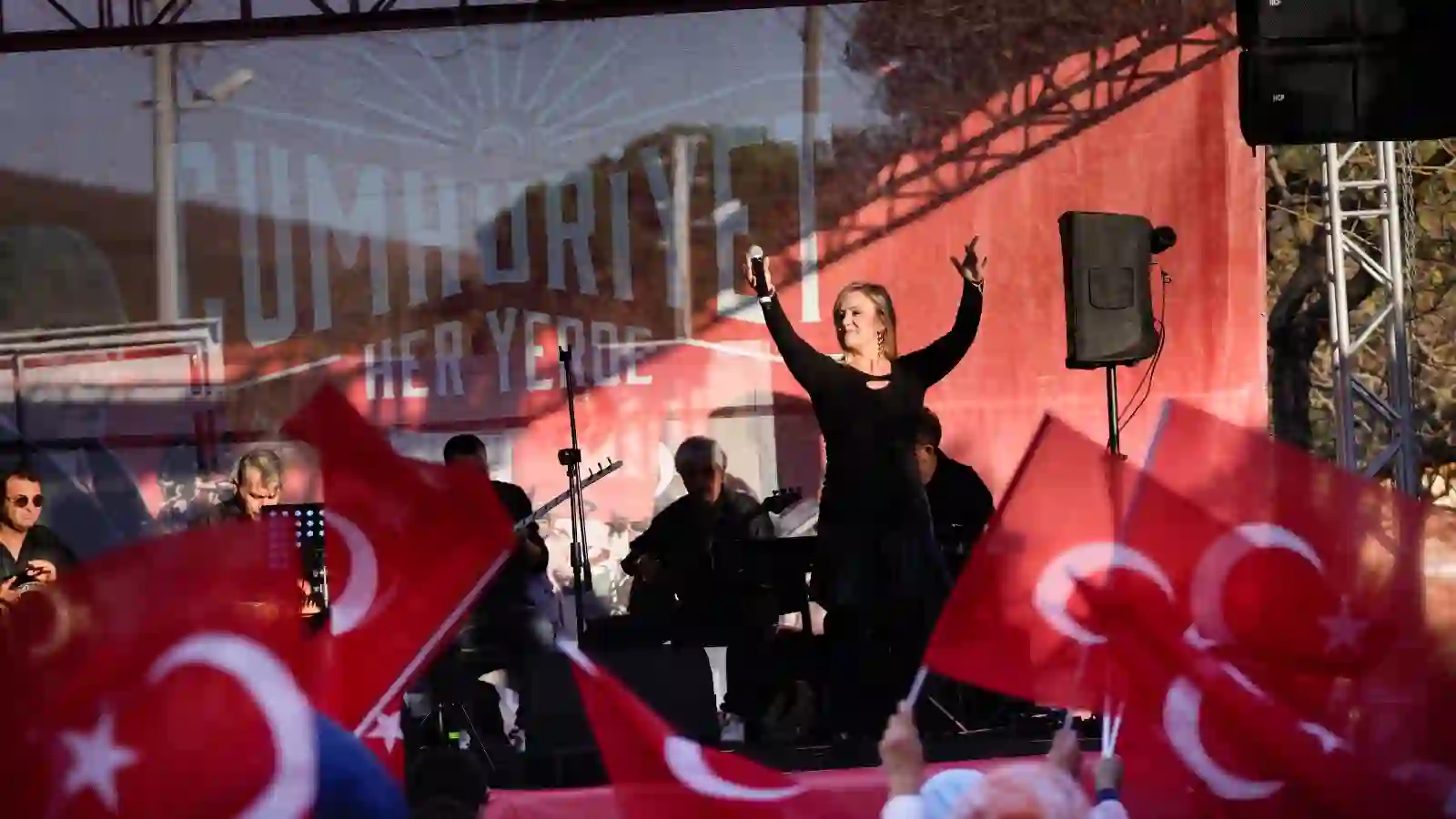 “Cumhuriyet Her Yerde” Cumhuriyet coşkusu Urla’da03