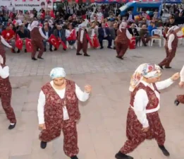 Cumhuriyet Her Yerde Foça Bağarası’nda devam etti