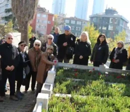 Usta Sanatçı Kerem Yılmazer Mezarı Başında Anıldı