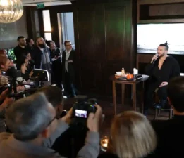 Cem Adrian “Mücevher”i Anlattı!