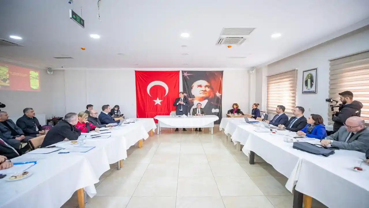 “İzmir’e sahip çıkacağız”