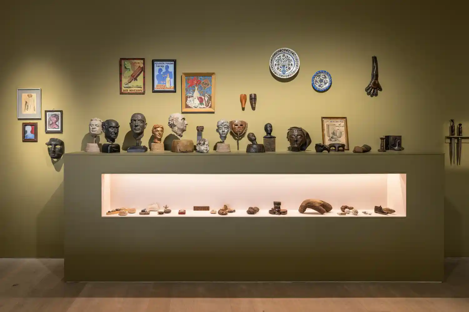 2_Arter_Koray Aris - Icinde Yasadigimiz Deri - The Skin We Live In_FLU4384-Edit