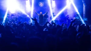 Berkay, önceki akşam İstanbul Vadi Jolly Joker’de unutulmaz bir konsere