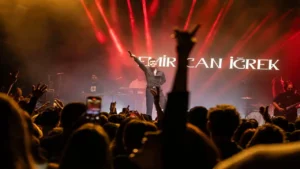2024 yılı boyunca peş peşe çıkardığı şarkılarla müzikseverlerin beğenisini kazanan