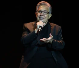 Zülfü Livaneli belgeseli ilk kez gösterimde