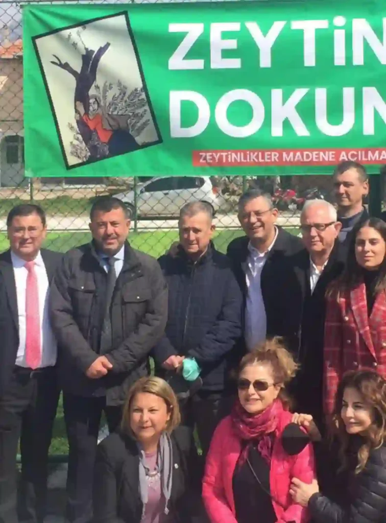 zeytinime dokunma_ortada Abdullah Gürgün_Özgür_Özel
