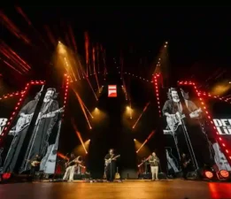 Dedublüman ve Emir Can İğrek İstanbul Festivali’nde’ydi