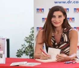 Funda Karayel’den Bodrum D&R’da 3 saat süren imza kuyruğu