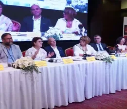 İstanbul Şehir Tiyatrosu 2025-26 sezonunda barış için perde diyecek