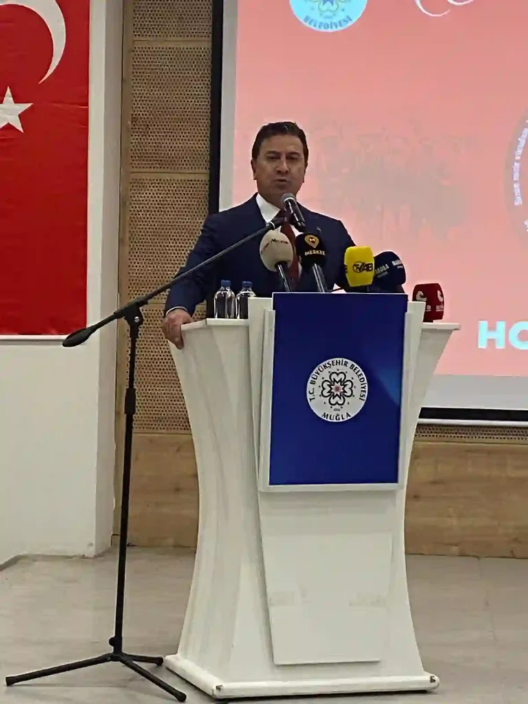 Muğla Büyükşehir Belediye Başkanı Ahmet Aras