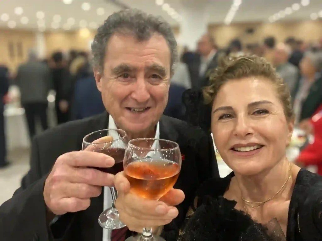 Abdullah Gürgün – Süreyya Gürgün: Cumhuriyetimizin ve Cumhuriyetimizi kuranların şerefine! Cumhuriyetin 102. Kuruluş yıldönümü kutlu olsun!