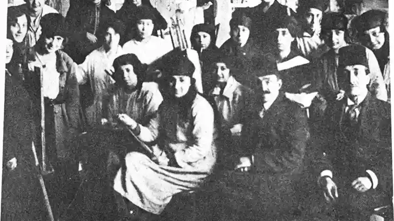 Muide Esad’ın Güzel Sanatlar Akademisi’ndeki sınıfı...