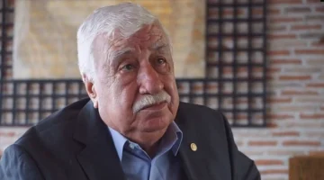 Ahmet Gülhan yaşamını yitirdi