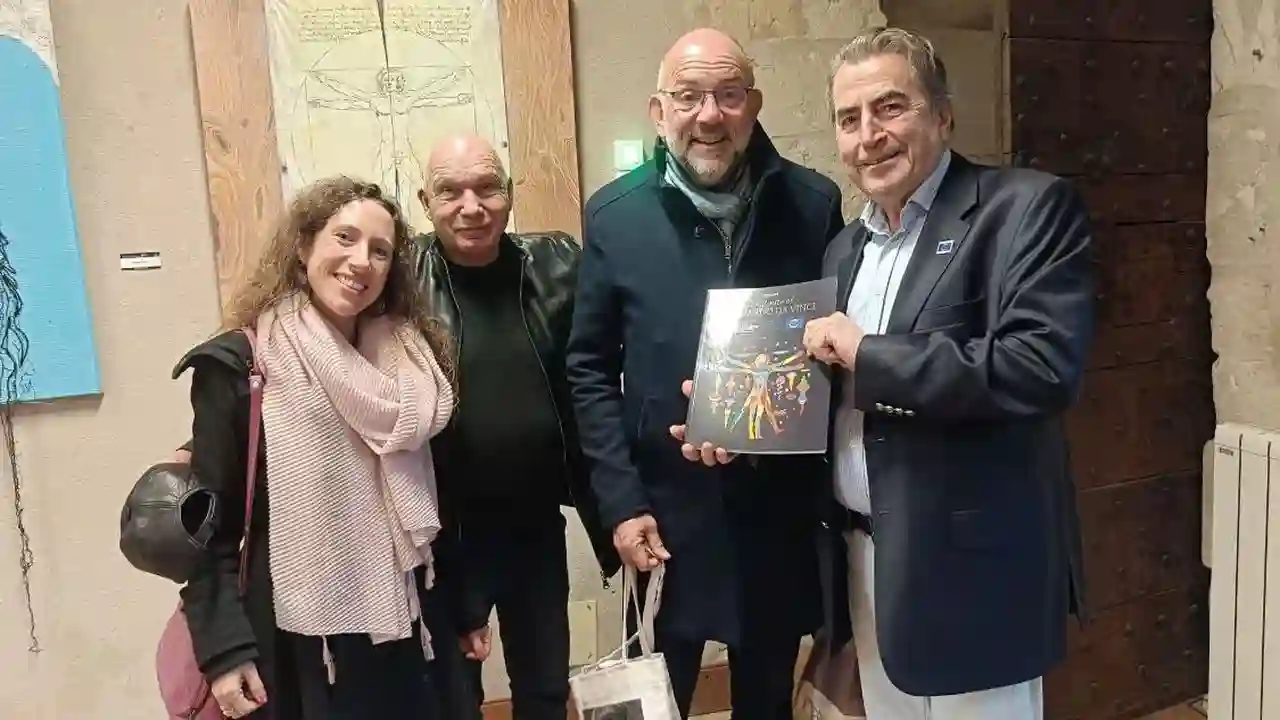 Türk Sanatçılardan Fransa’da Da Vinci Sergisi!