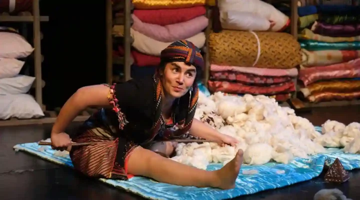 Özge Arslan’ın “Nokta” Oyunu Baba Sahne’de!