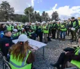 Bekleyen altyapı kredileri İzmir’in canını yakıyor
