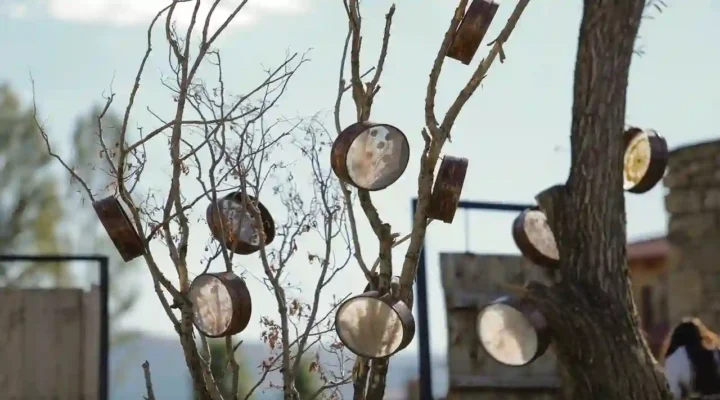 Loya Kader Öztürkmen’in “Dünden Sonra, Yarından Önce, Şimdi” Sergisi, Berlin’de!