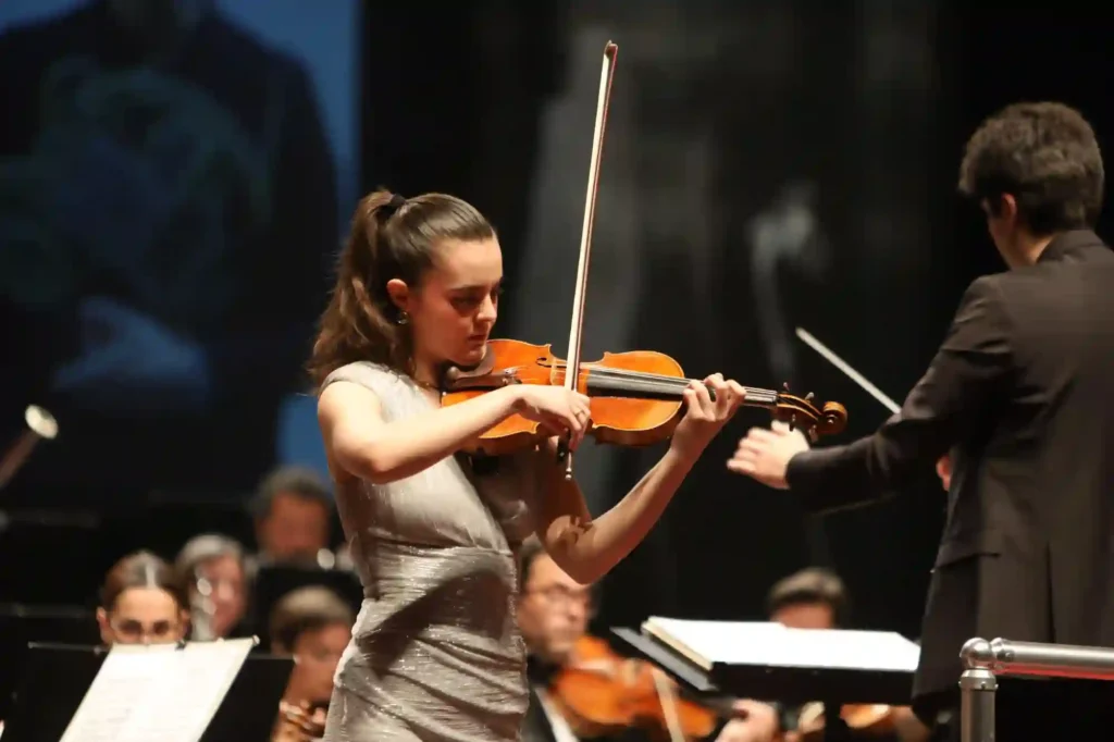 Eskisehir BB Senfoni Orkestrasi - 23 Nisan Konseri Icin Solistlerini Ariyor (4)