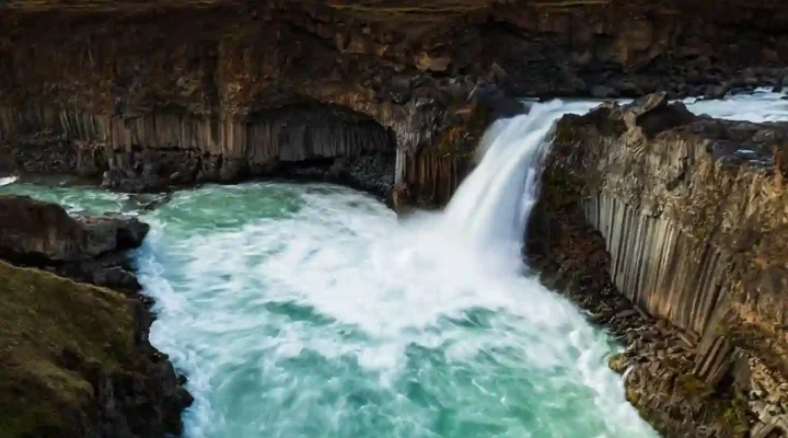 Aldeyjarfoss Şelalesi-İzlanda