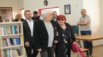 Müjdat Gezen Eskişehir’de Adının Verildiği Sahneyi Ziyaret Etti!