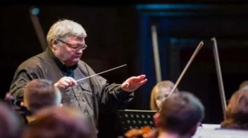 Ölüm Rus kemancı-orkestra şefini İstanbul uçağında yakaladı