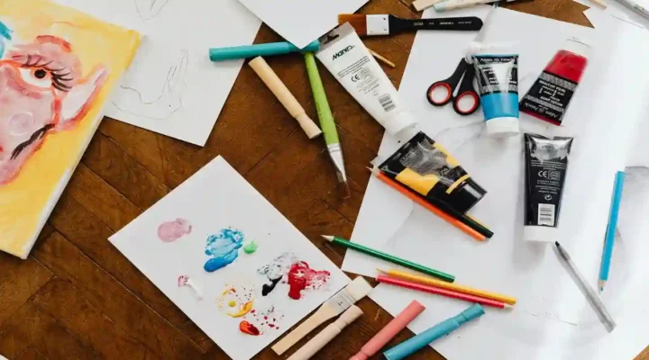 Decollage Nisan ayı programı