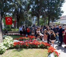 Zübeyde Hanım’ın anıt mezarı başında anıldı