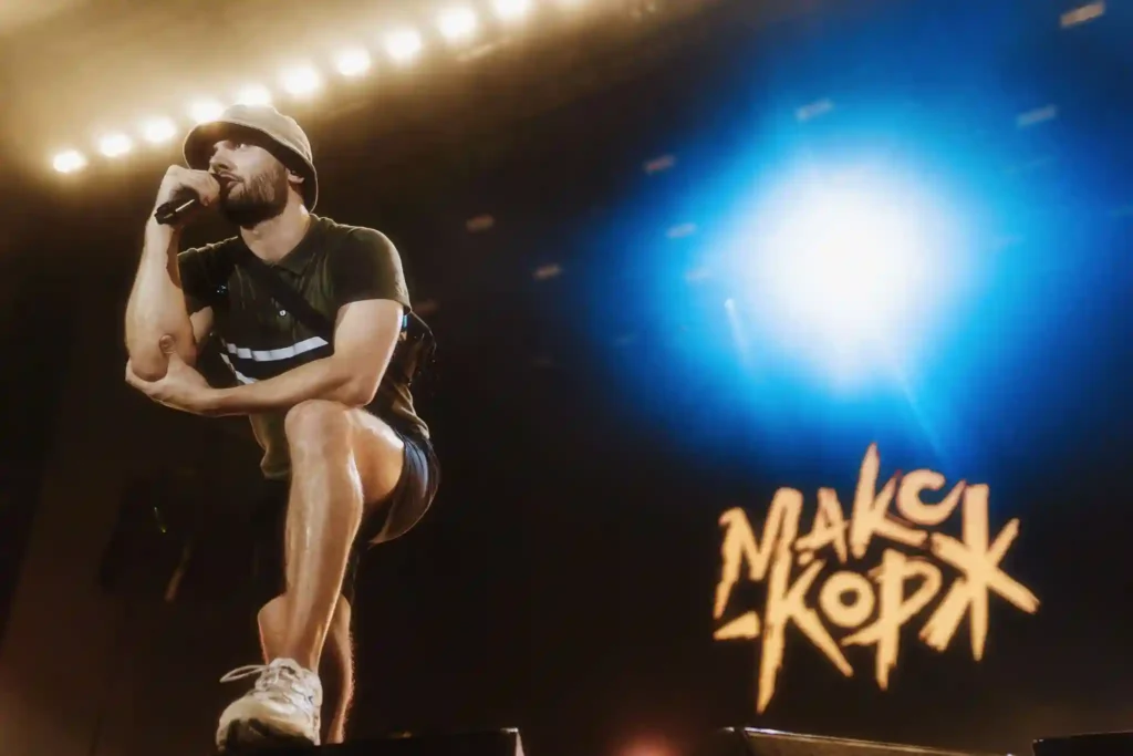 Max Korzh02