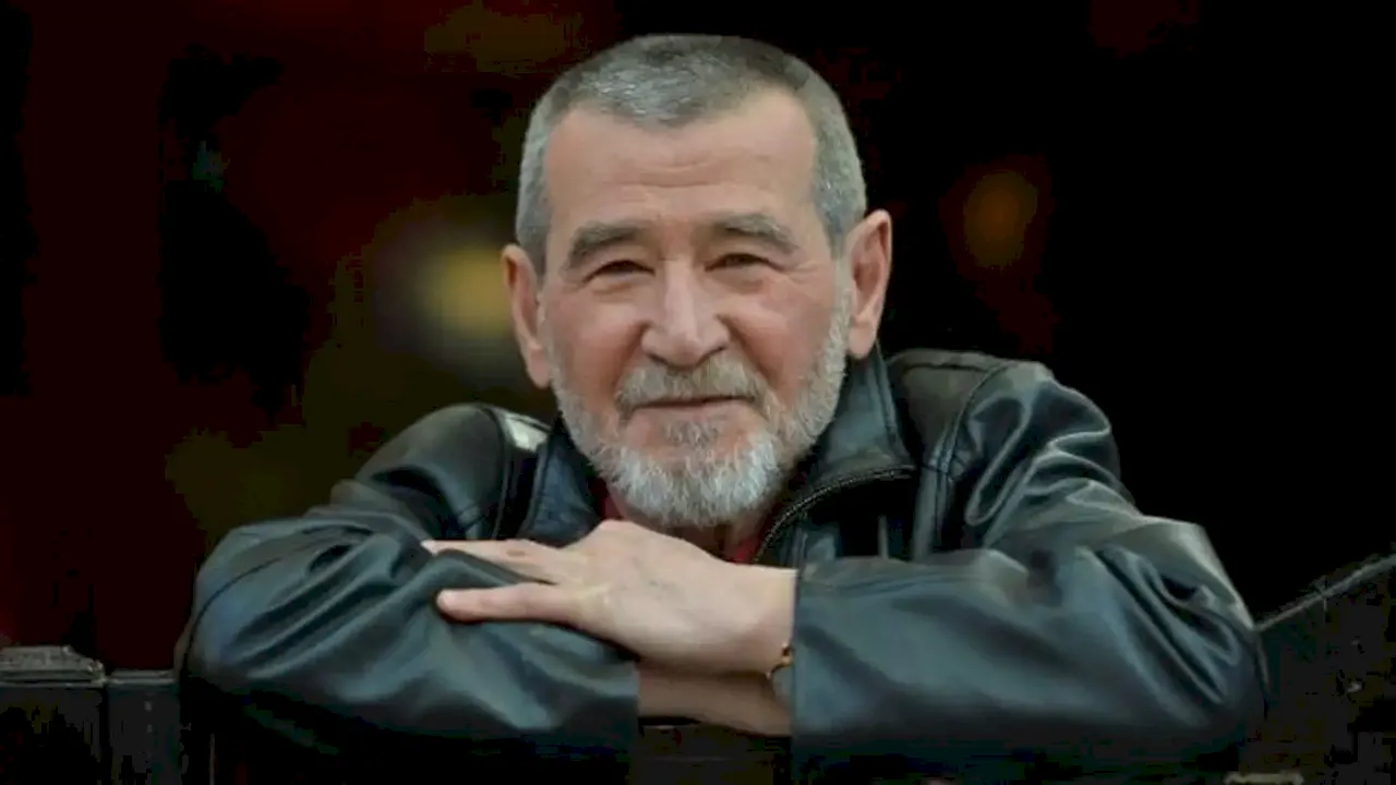 Gül Bahçesinde Uyu