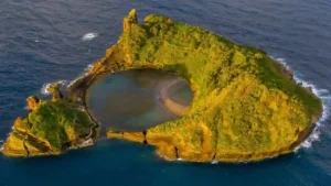 Ilheu de Vila Franca do Campo, Portekiz’e bağlı Azor Adaları’nda