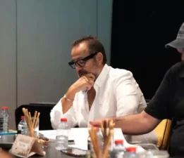 Ata Demirer’in Filmi “Pervaneler” Ekibi Okuma Provasinda Buluştu