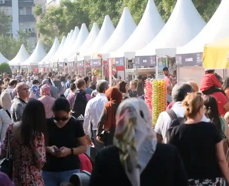 10. Uluslararası Adana Lezzet Festivali, 9-11 Ekim tarihleri arasında Merkez