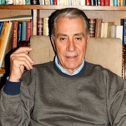 Berna Moran yazar fotoğrafı