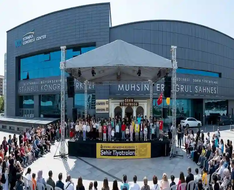 İstanbul Büyükşehir Belediyesi Şehir Tiyatroları, 2026-2027 sezonunun yeni haftasında 7